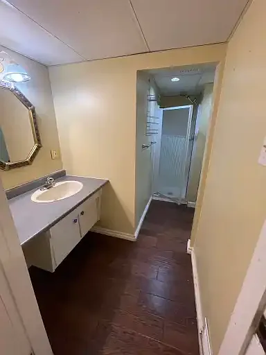 17 Melrose Cres #1A — Photo 11