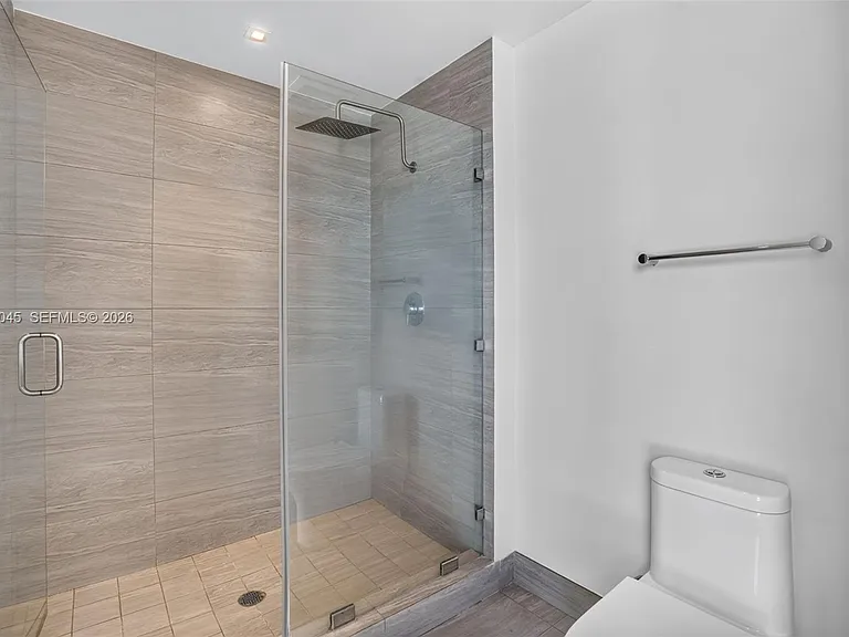 2960 NE 207th St #505 — Photo 13