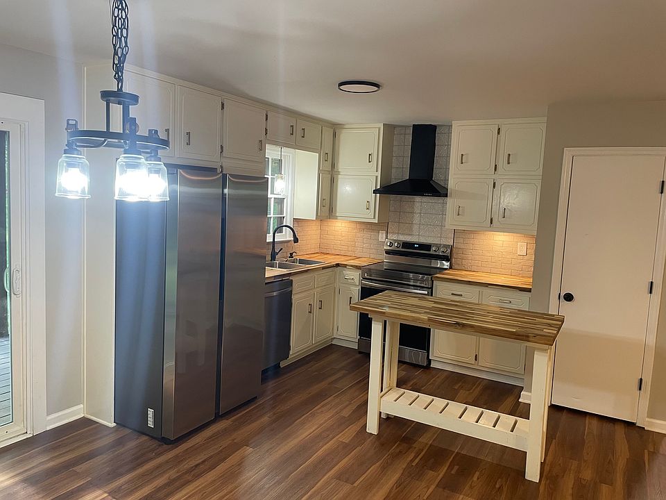 1st image of 18B Melissa Cir #B