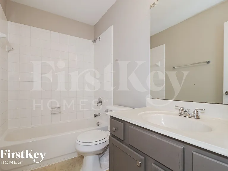 802 Hawthorne Rd — Photo 13