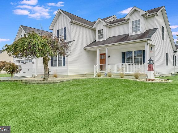 3rd image of 34758 Lauren Dr