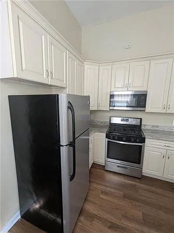 3 bed, 2.0 bath, 1250 sqft, $1,950 — Photo 4
