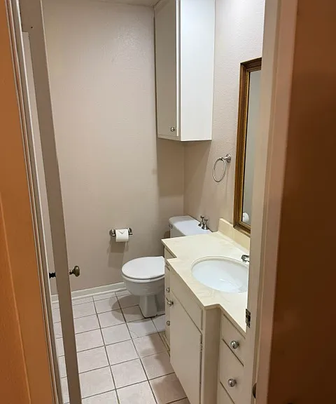 1445 W Fairmont St — Photo 8