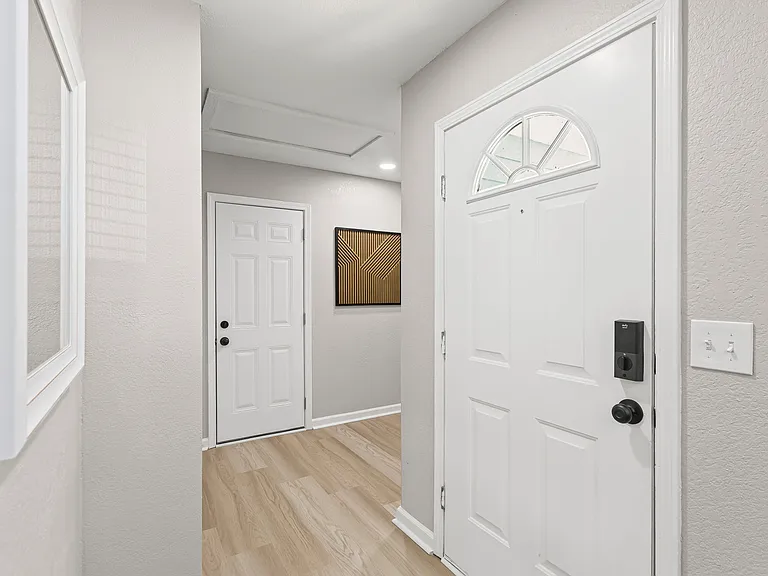 1816 Atherton Ct — Photo 12