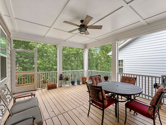 5th image of 150 English Violet Ln