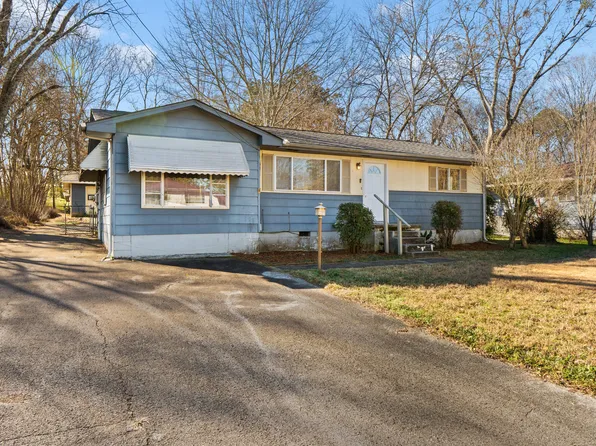 6914 Robinson Dr, Chattanooga, TN 37421