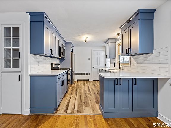 5th image of 95 Tuttle Street