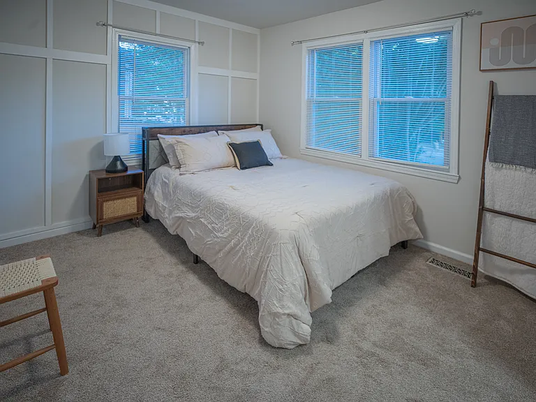 449 Maynard Ter SE — Photo 23
