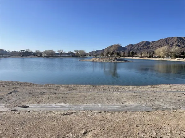 39557 Mountain View Rd, Yermo, CA 92398