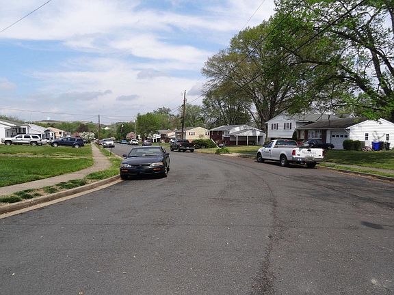 4th image of 4081 Dominion Dr