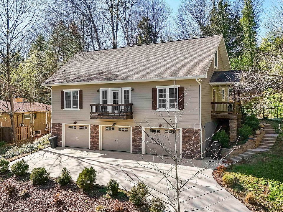 1st image of 4237 Hiawatha Dr