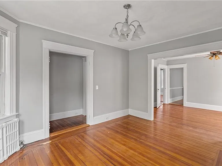 155 Irving Ave — Photo 12