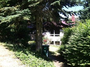 1530 NE 98th St, Seattle, WA 98115