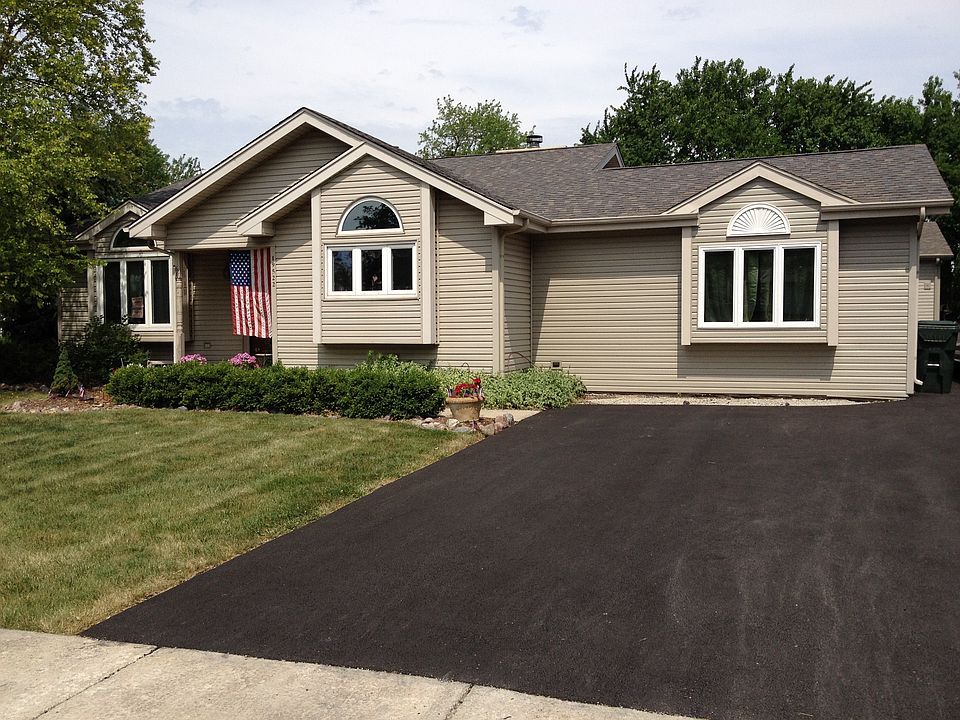 1st image of 19522 S Skye Dr