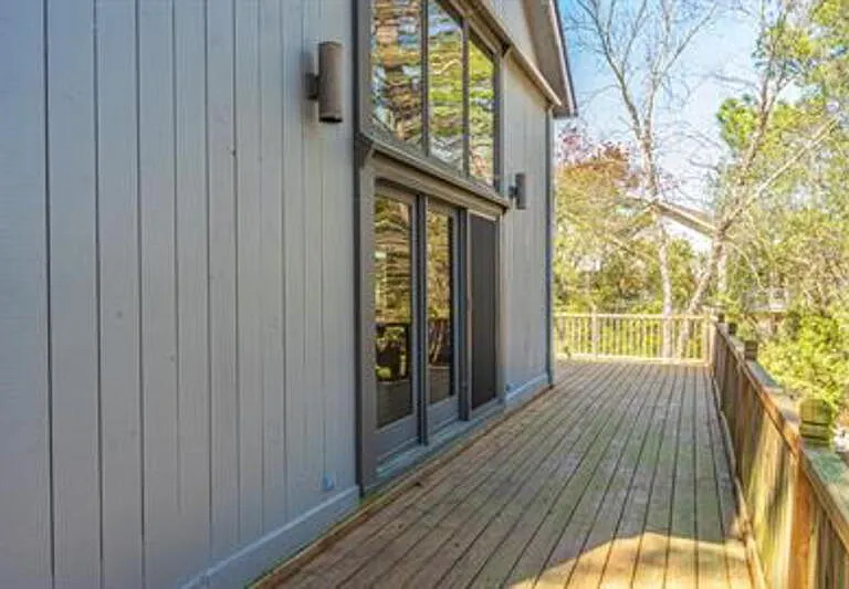 19 Shenecossett Ln — Photo 11