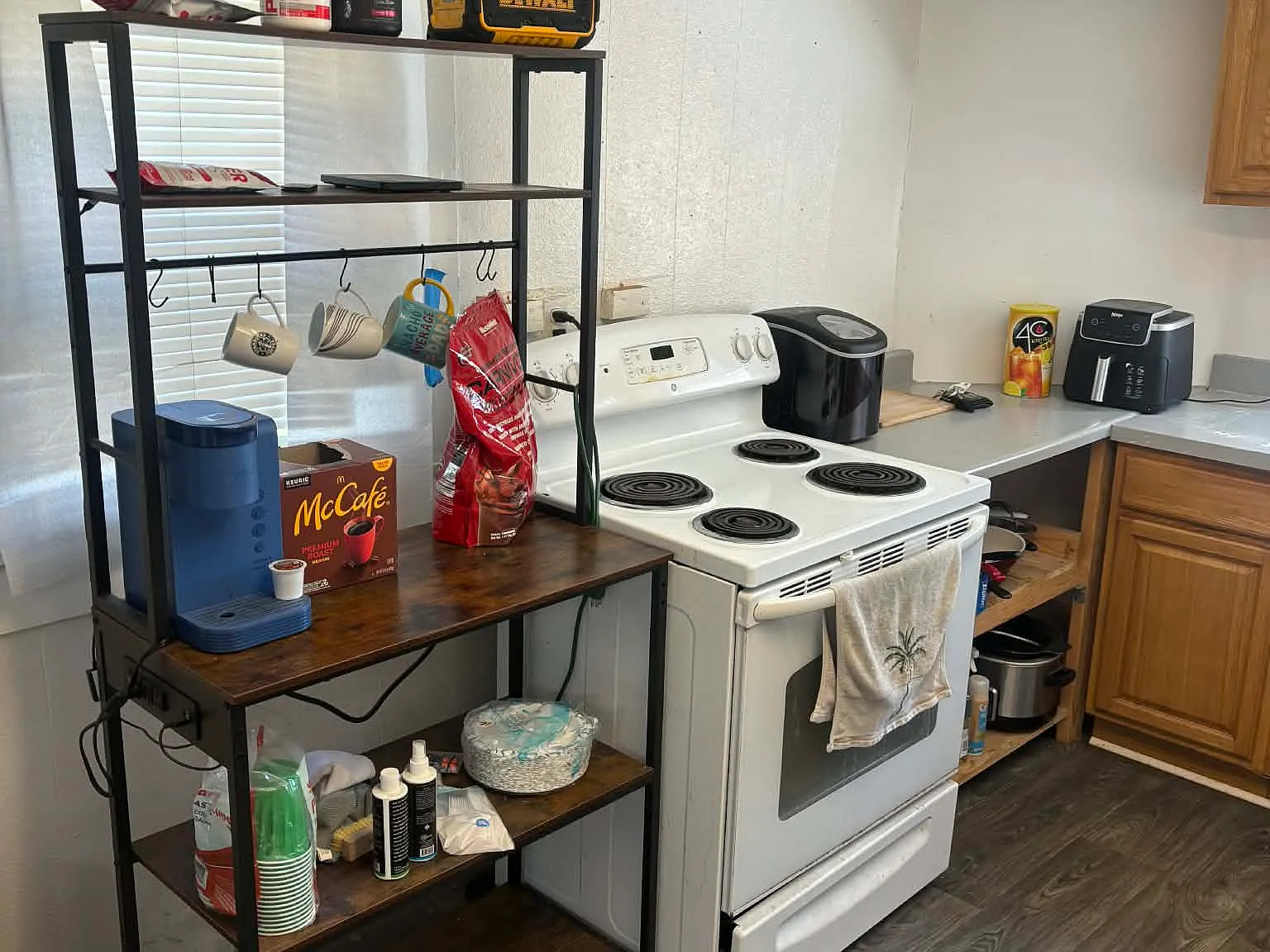 1 bed, 864 sqft, $1,140 — Photo 3