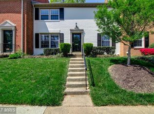 6039 Queenston St, Springfield, VA 22152