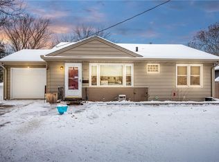 3807 Madison Ave, Des Moines, IA 50310