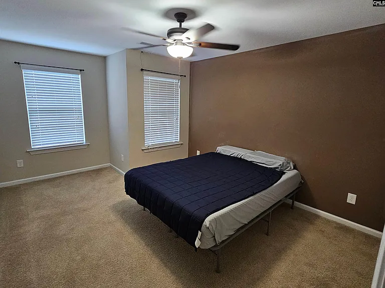 124 Harvest Glen Ln — Photo 16