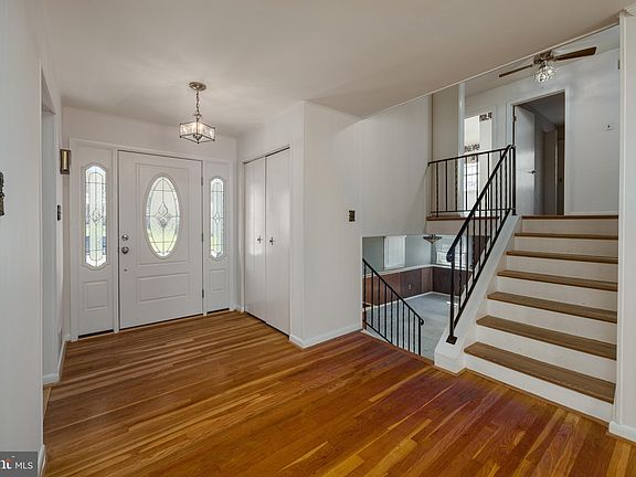2nd image of 4304 Argonne Dr