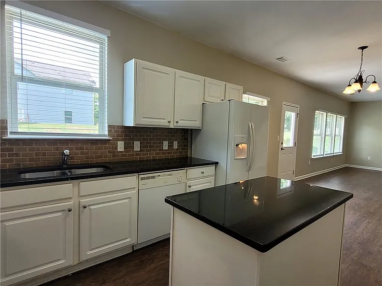 6010 Stonebrook Ln — Photo 14