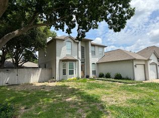 923 Felicia Ln, Arlington, TX 76017