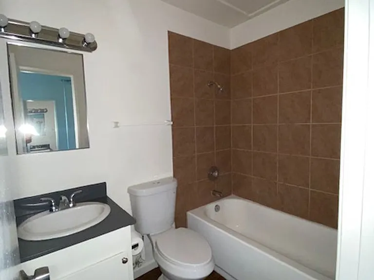 Vista Capri Apartments in Kearny Mesa — Photo 12