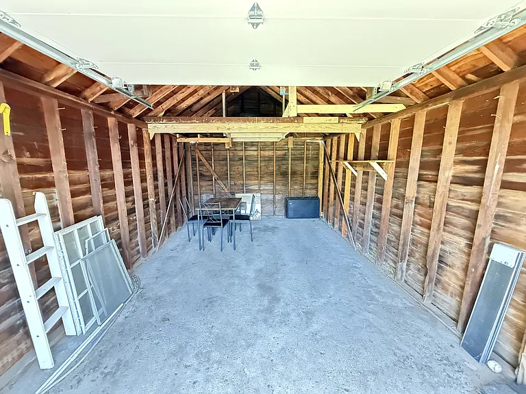 742 N University Blvd #2 — Photo 4