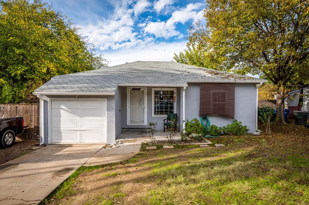 5317 Rockwell Dr photo 1