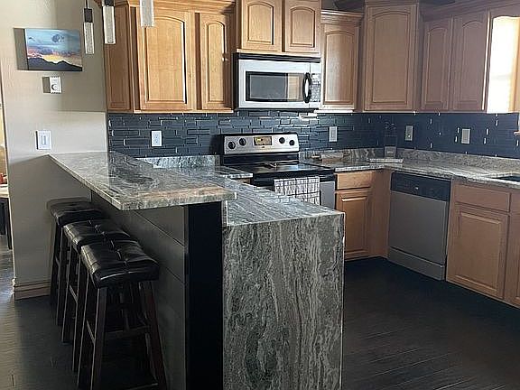 Kitchen Waterfall Counter
