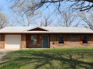 1103 Houston St, Wills Point, TX 75169