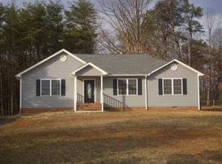 1114 Lakeview Dr, Lynchburg, VA