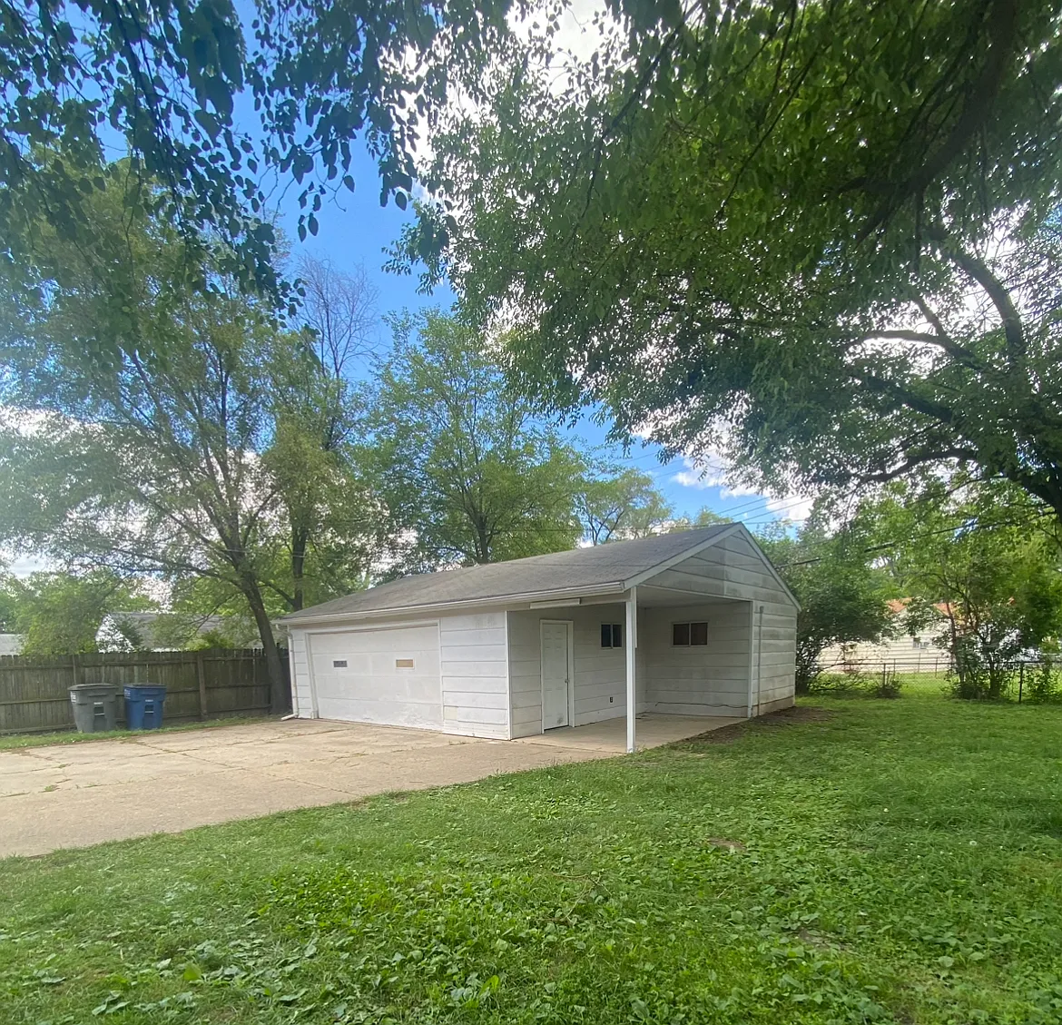3 bed, 960 sqft, $1,095 — Photo 4