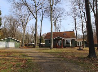 271 Hellers Ln, Long Pond, PA 18334