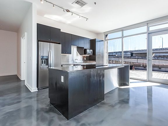 4th image of 610 John Churchill Chase St #5