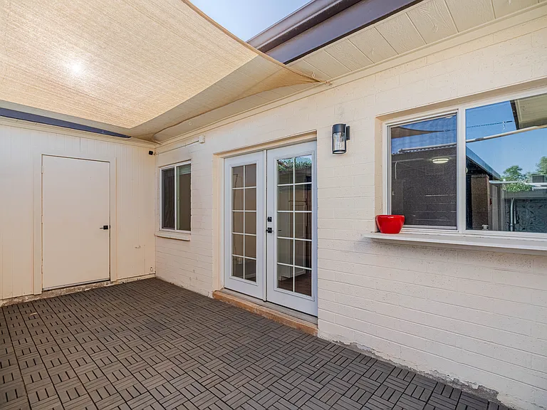8225 E Berridge Ln — Photo 10