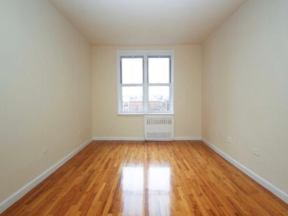 1st image of 3326 Parsons Blvd #2U