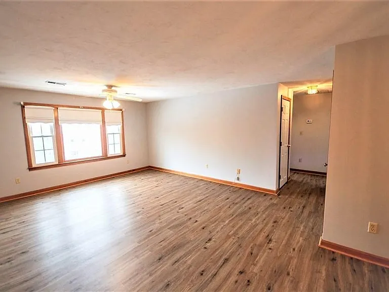 34 Washington Grn #8 — Photo 12
