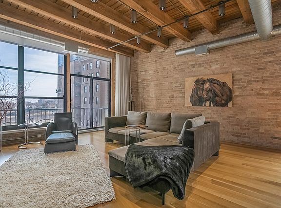 5th image of 1133 S Wabash Ave APT 507