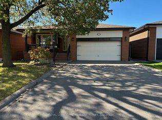 36 Windsor Rd, Toronto, ON M9R 3G4