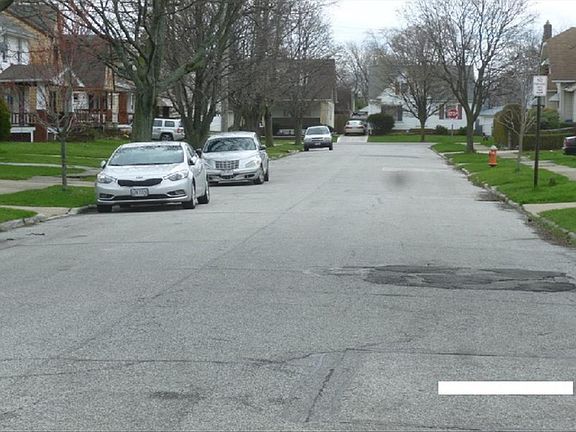 4th image of 3891 W 136th St