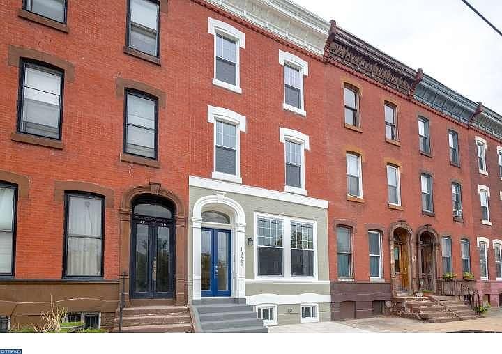 1st image of 1922 W Girard Ave #2