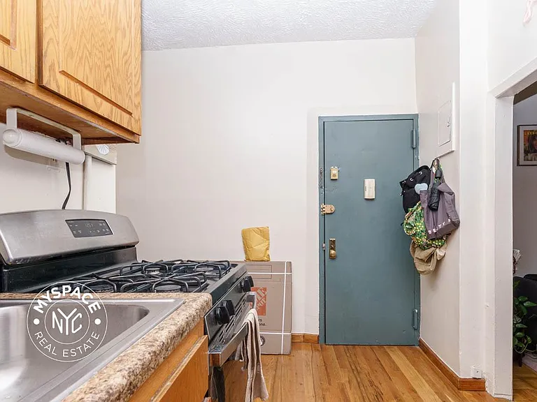 322 Rodney St #1 — Photo 6