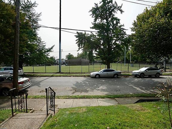 4th image of 6371 Magnolia St
