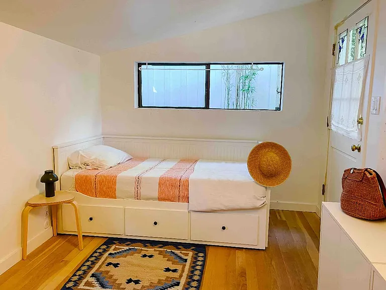 193 Molino Ave — Photo 2