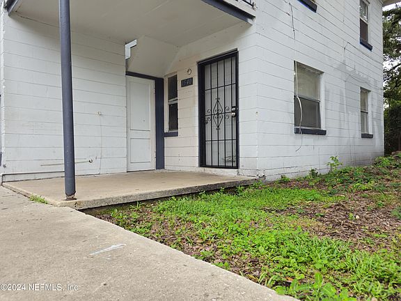2nd image of 1544 ELLA Street