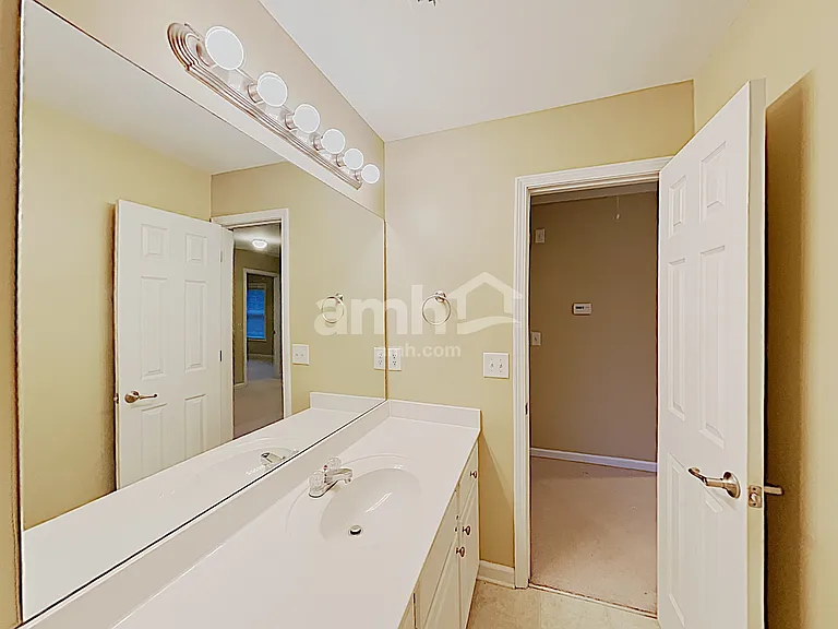 492 Winter Haven Ln — Photo 13
