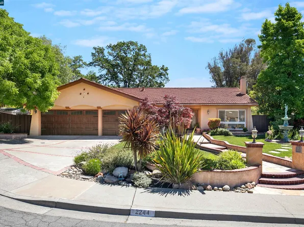 2244 Hackamore Ct, Walnut Creek, CA 94596