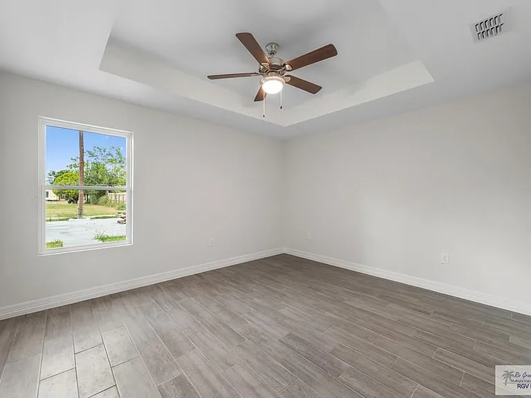 835 E Taylor St #B — Photo 12