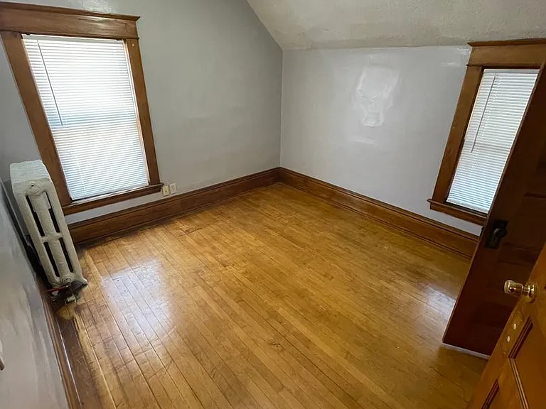 3718 Oakland Ave — Photo 8